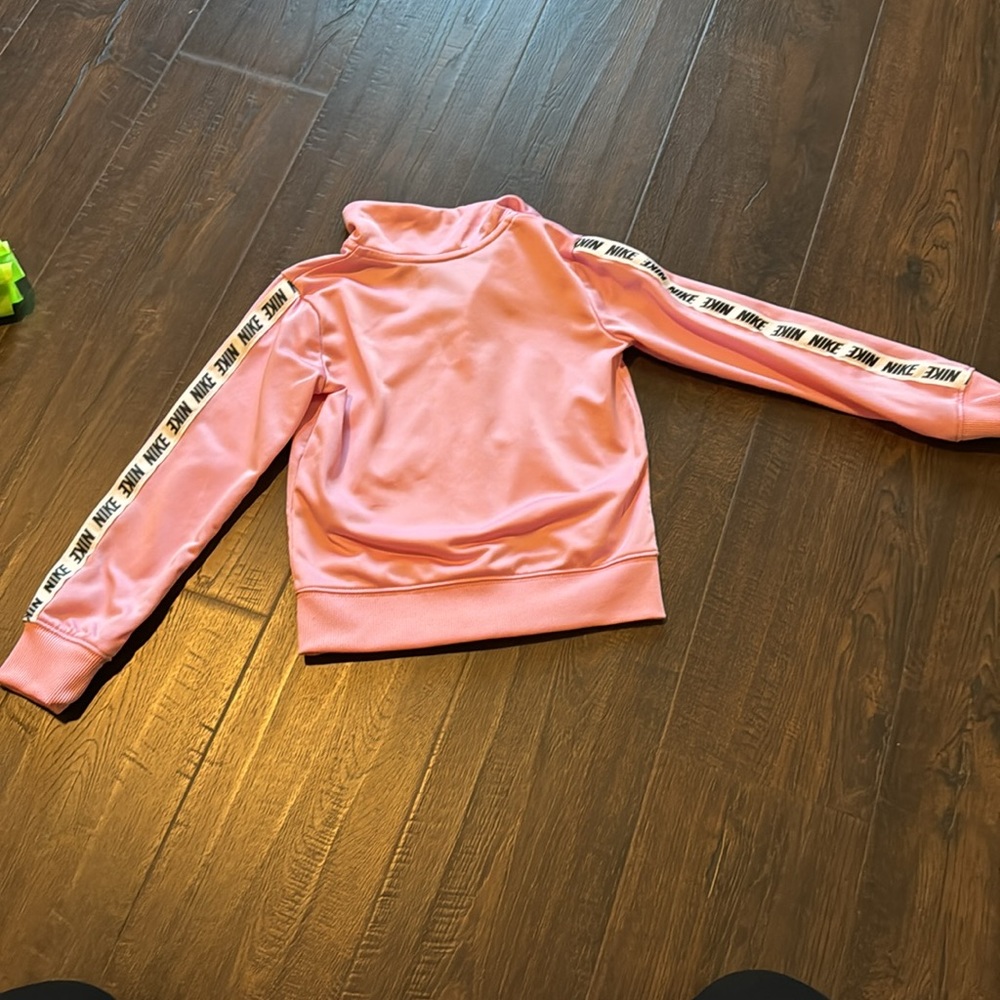 Nike jacket - Picture 3 of 3